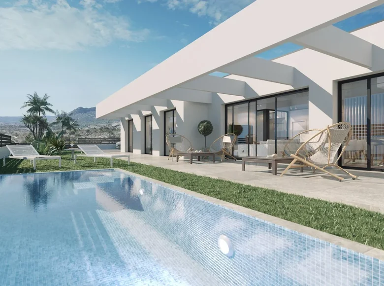 Villa de tres dormitorios 295 m² Finestrat, España