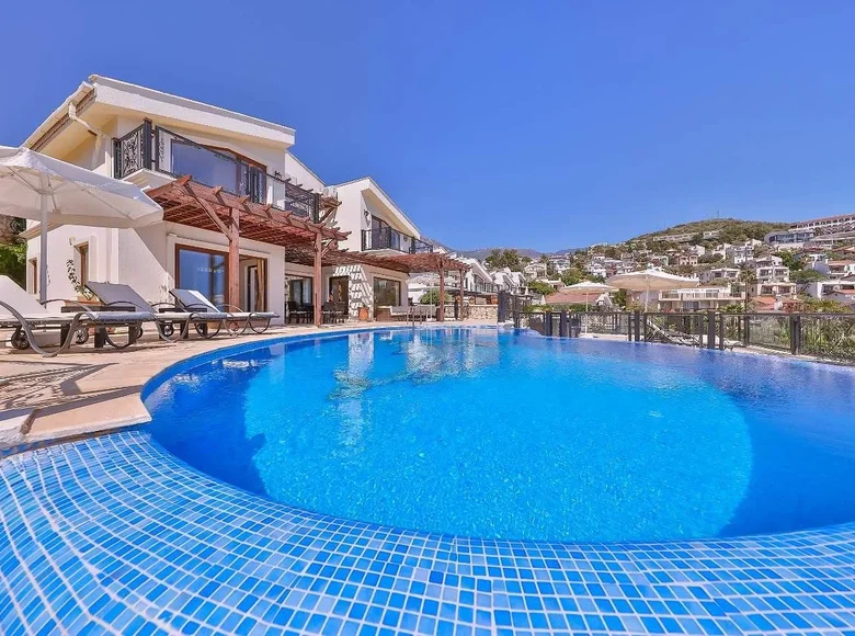 villa de 5 dormitorios  Kas, Turquía