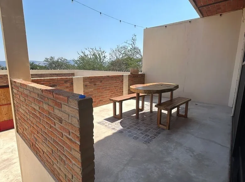 Haus 2 Schlafzimmer 320 m² San Juan Cosala, Mexiko