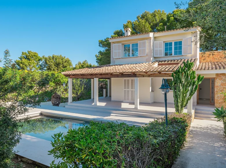Zamek 4 pokoi 241 m² Santa Ponsa, Hiszpania