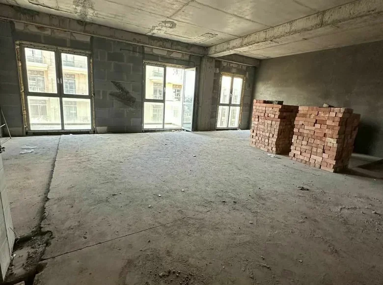 Kvartira 3 xonalar 80 m² Toshkentda