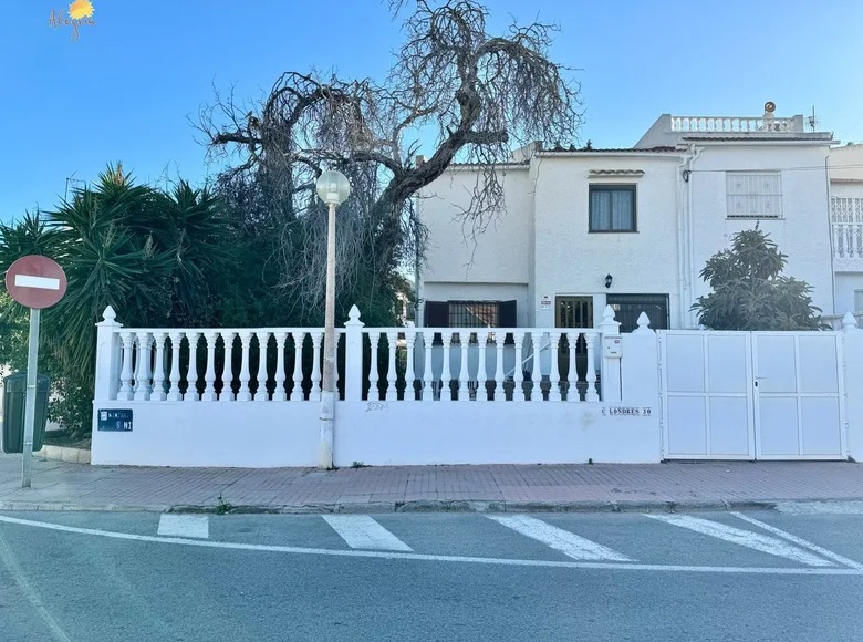 3 bedroom house  Torrevieja, Spain