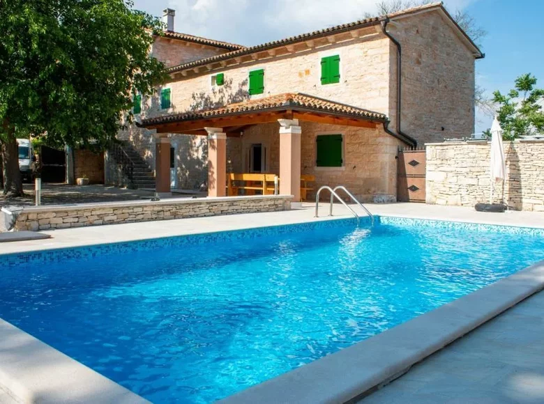 villa de 3 chambres 220 m² Grad Pula, Croatie