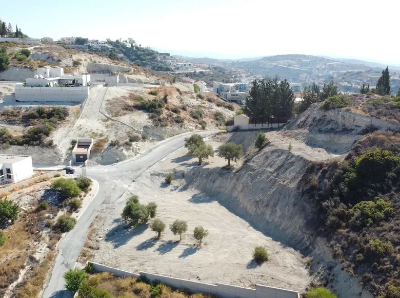 Land 1 room  koinoteta agiou tychona, Cyprus