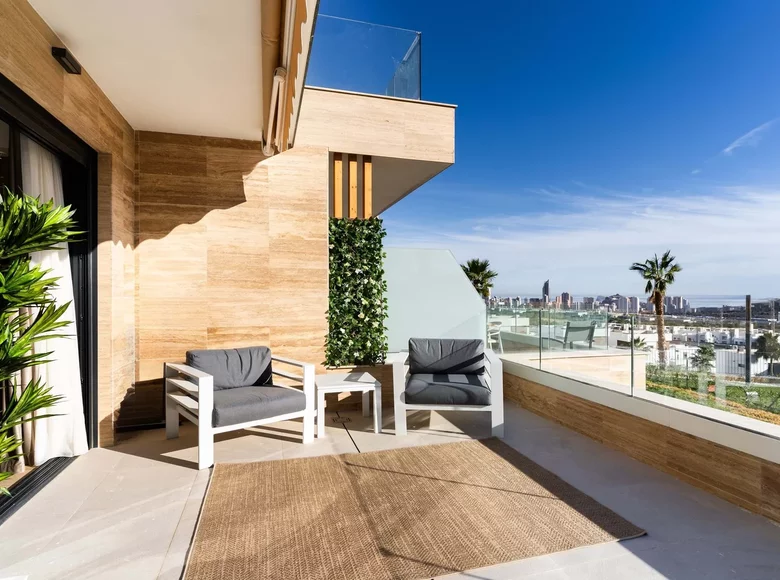 Casa 4 habitaciones 220 m² Finestrat, España