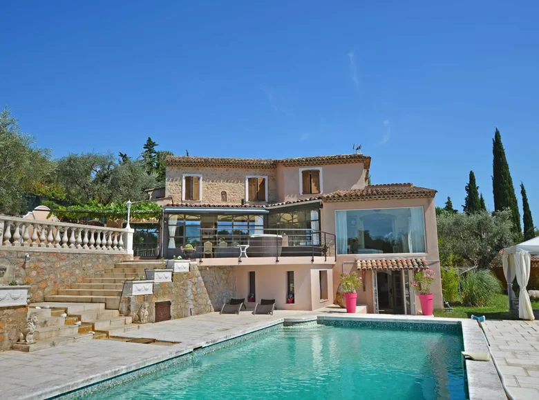 5 bedroom villa 350 m² Mougins, France