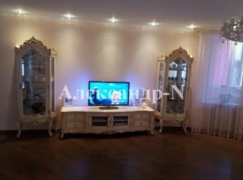 2 room apartment 107 m² Odessa, Ukraine