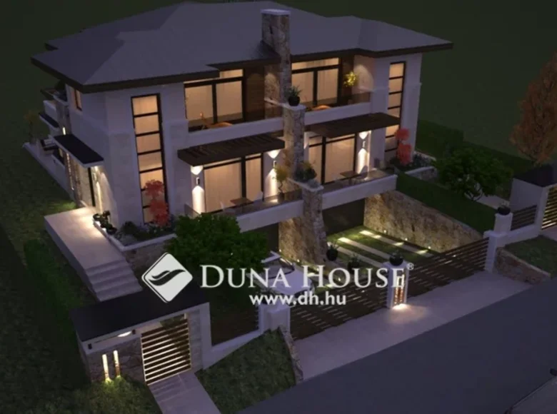 House 620 m² Central Hungary, Hungary