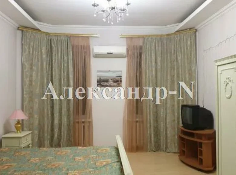 Mieszkanie 2 pokoi 75 m² Odessa, Ukraina