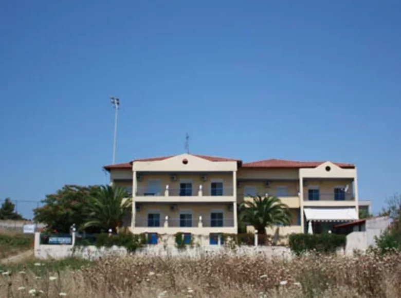 Hotel 448 m² in Kallithea, Greece