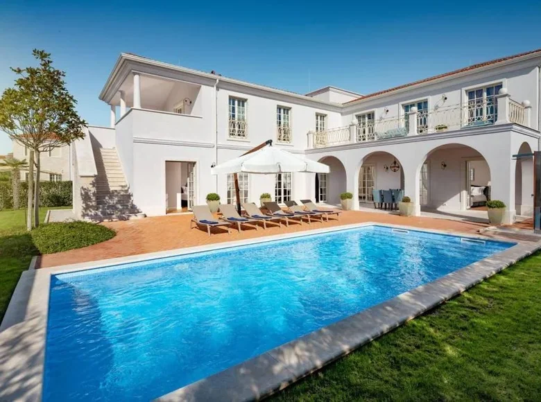 5 bedroom villa 348 m² Porec, Croatia