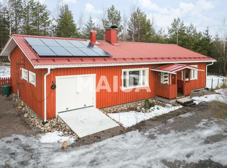 Haus 3 zimmer 103 m² Maentsaelae, Finnland