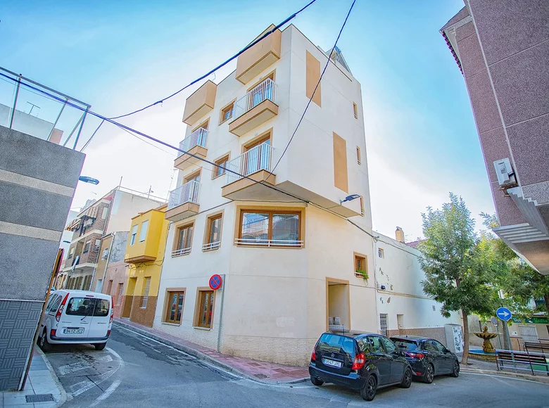 Mieszkanie 6 pokojów 269 m² Santa Pola, Hiszpania