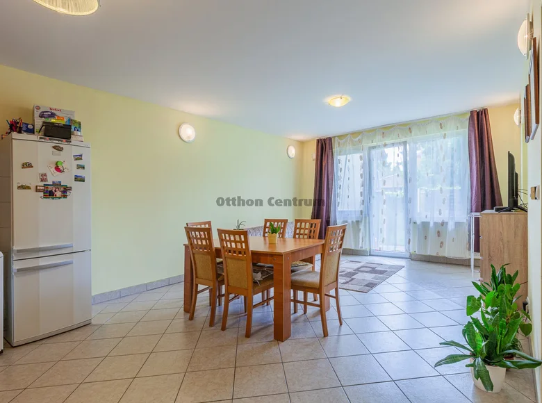 7 room house 160 m² Dunakeszi, Hungary