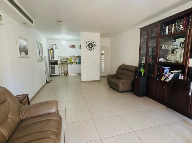 Mieszkanie 4 pokoi 115 m² Izrael, Izrael