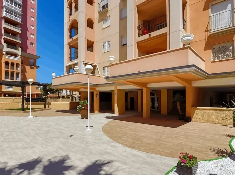 3 bedroom apartment 115 m² Torrevieja, Spain