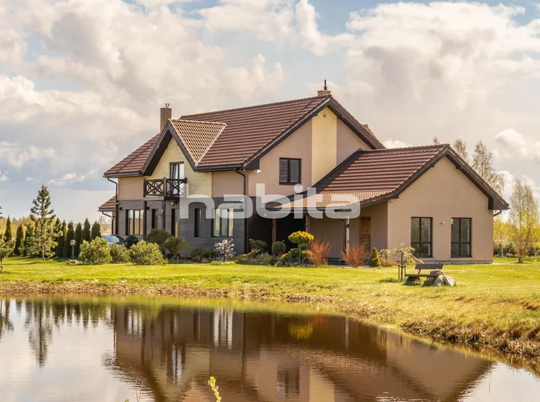 4 bedroom house 336 m² Grinvalti, Latvia