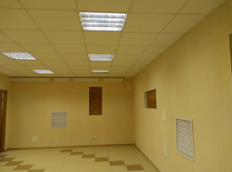 Commercial property 74 m² in Sosnovka, Russia