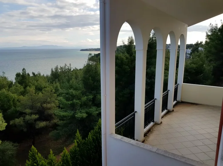 Villa 24 rooms 820 m² Nea Fokea, Greece