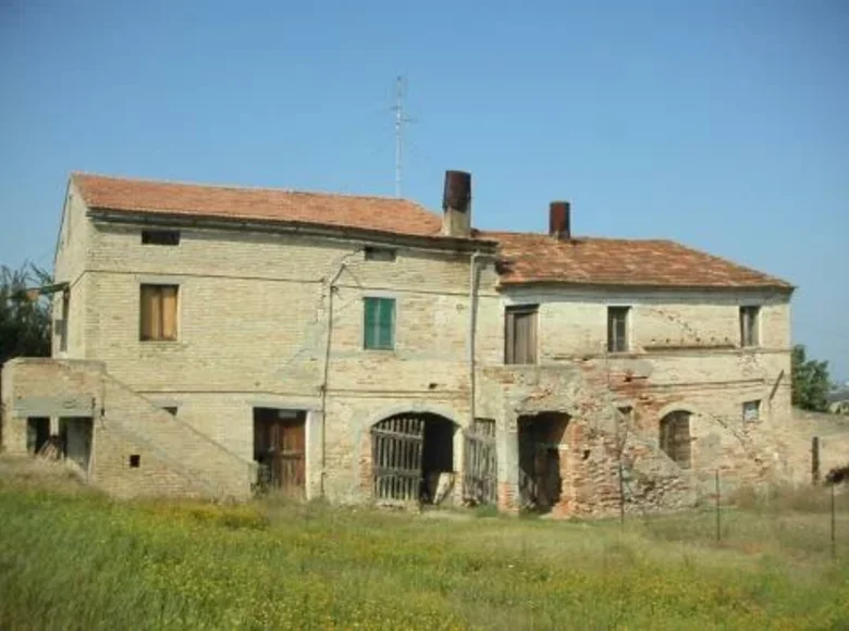 Casa 14 habitaciones 600 m² Terni, Italia