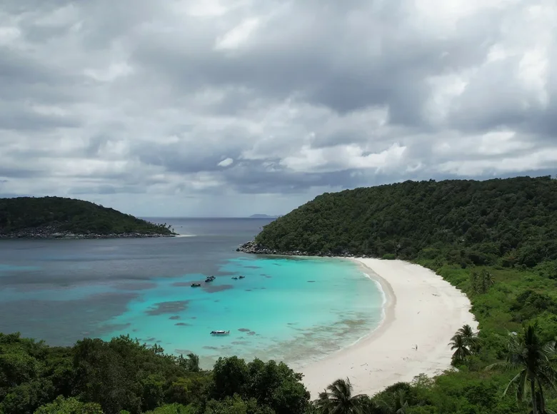 Działki 500 000 m² Kepulauan Anambas, Indonezja