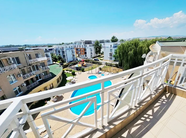 Mieszkanie 2 pokoi 60 m² Nesebyr, Bułgaria