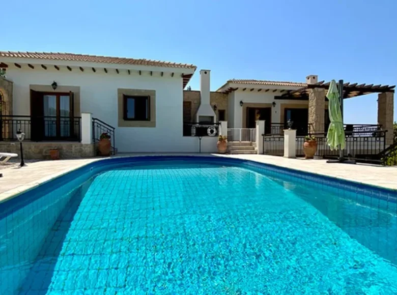 4 bedroom house 1 315 m² Kouklia, Cyprus