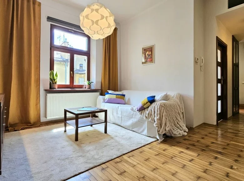 Mieszkanie 3 pokoi 63 m² Kraków, Polska