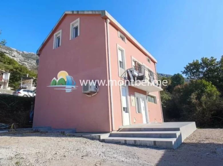 Casa 6 habitaciones 210 m² dindinovici, Montenegro