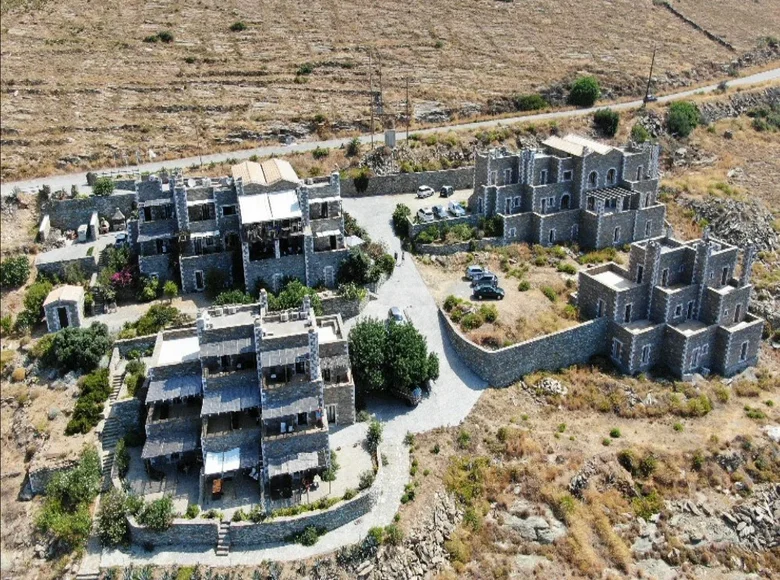Hôtel 2 577 m² à kyparissos, Grèce
