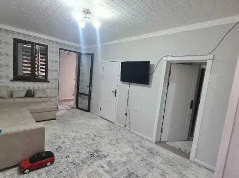 Kvartira 1 xona 43 m² Toshkentda