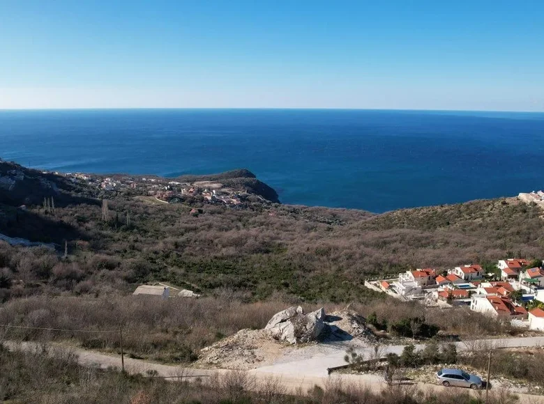 Atterrir  Budva, Monténégro