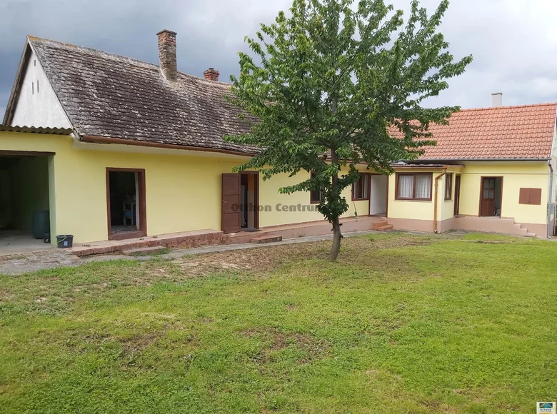 Dom 4 pokoi 170 m² Bezedek, Węgry