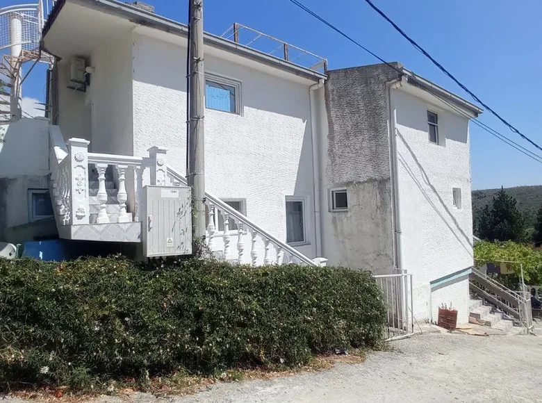 Haus 8 zimmer 205 m² Zagrade, Montenegro