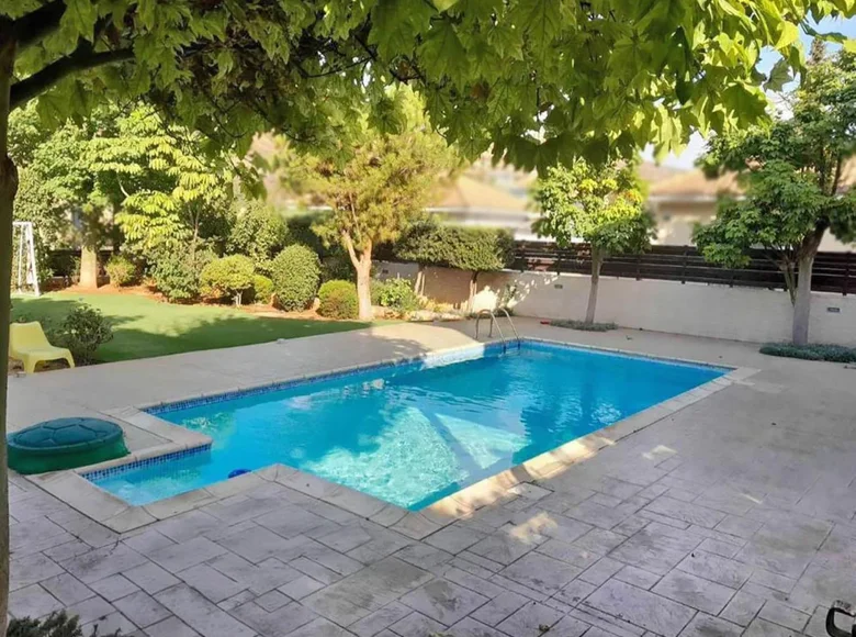 5 bedroom house 157 m² Koinoteta Agiou Tychona, Cyprus