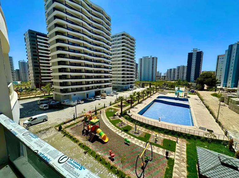Квартира 3 комнаты 138 м² Мезитли, Турция