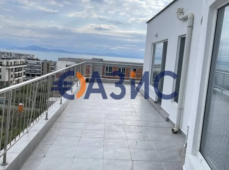 3 bedroom apartment 250 m² Burgas, Bulgaria