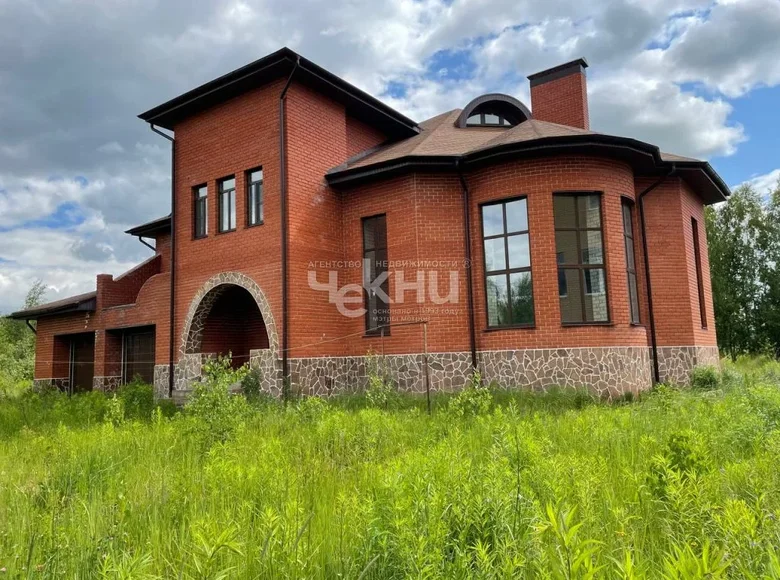 Villa 595 m² Kamenki, Rusia