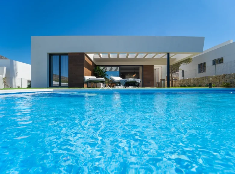 Villa de tres dormitorios 223 m² Finestrat, España