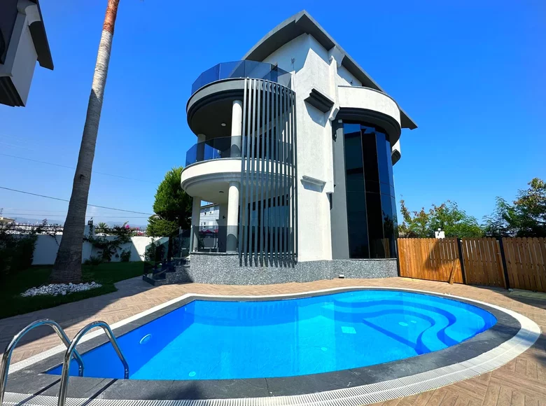 Villa de 5 habitaciones 350 m² Konakli, Turquía
