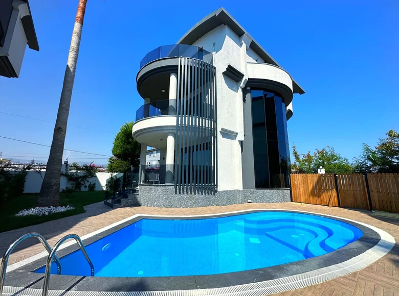 5-Zimmer-Villa 350 m² Konakli, Türkei