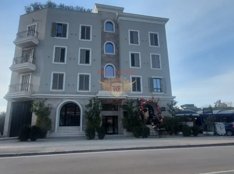 2 bedroom apartment 87 m² Tivat, Montenegro