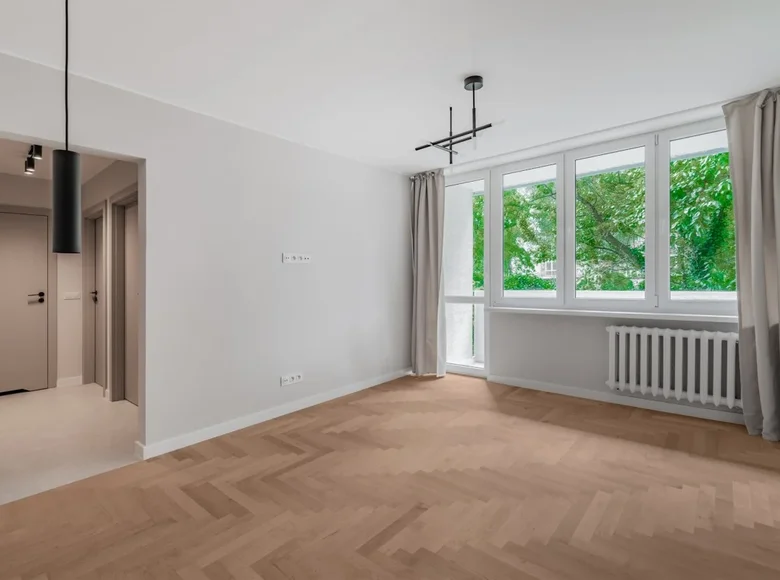 2 room apartment 43 m² Warsaw, Poland