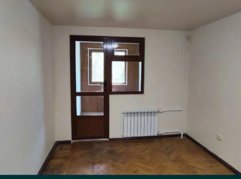 Kvartira 3 xonalar 60 m² Toshkentda