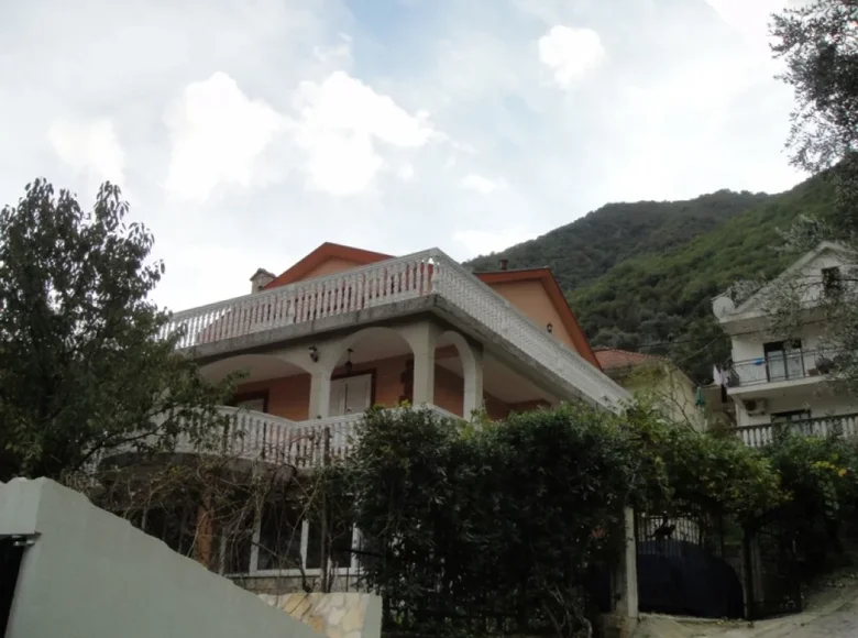 6 bedroom house 300 m² Montenegro, Montenegro