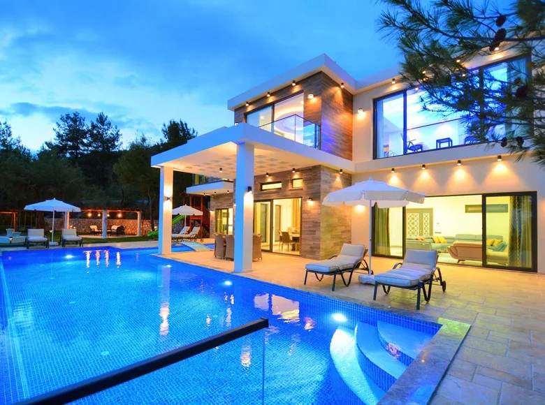4-Zimmer-Villa 271 m² Kaş, Türkei
