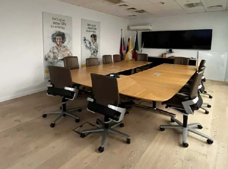 Office 1 229 m² in Central Administrative Okrug, Russia