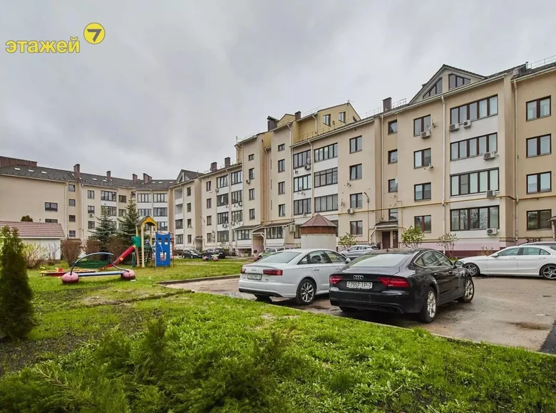 Mieszkanie 2 pokoi 65 m² Mińsk, Białoruś