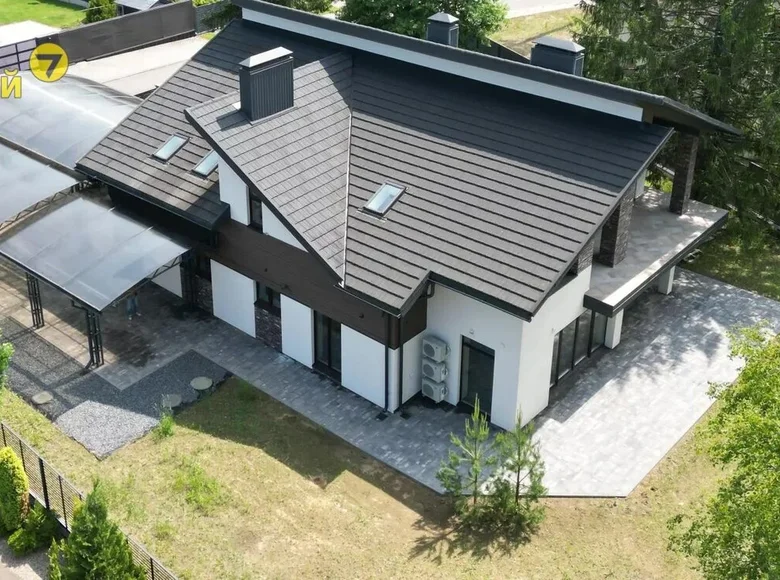 Casa de campo 251 m² Kalodziscanski selski Savet, Belarús