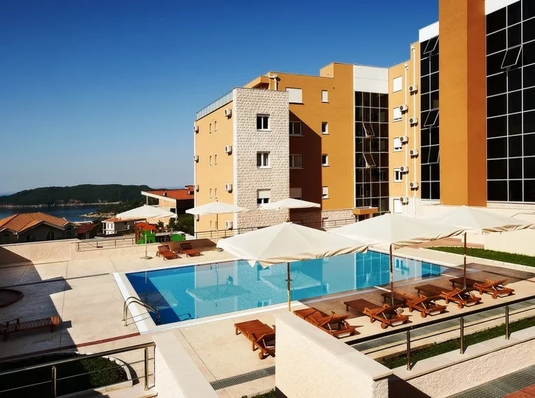Apartamento 2 habitaciones 138 m² Becici, Montenegro